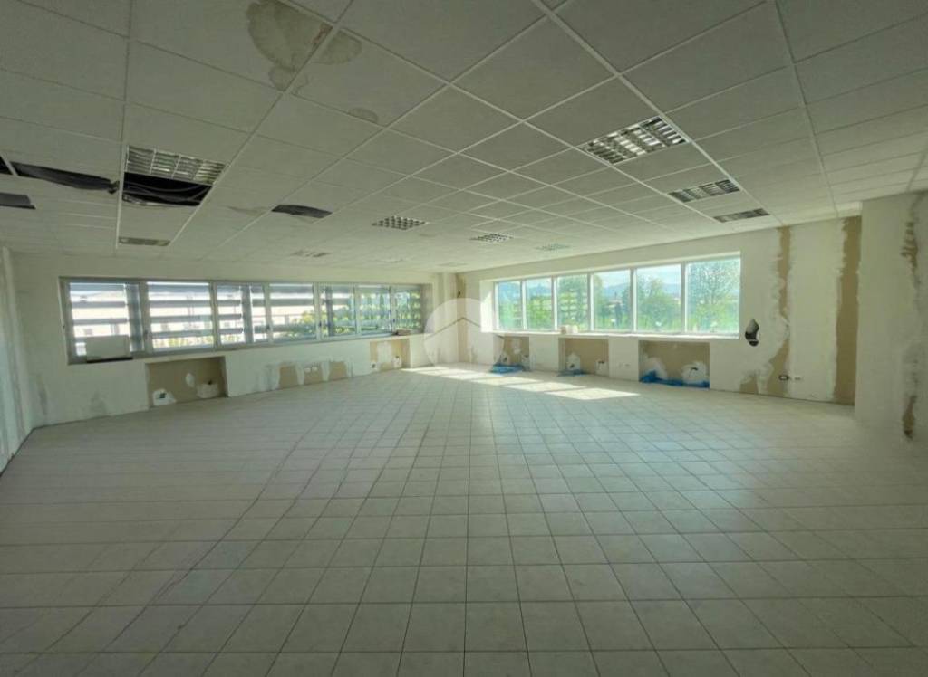 ufficio in affitto a Grassobbio