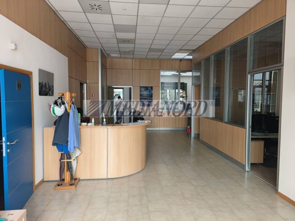 capannone in affitto a Grassobbio