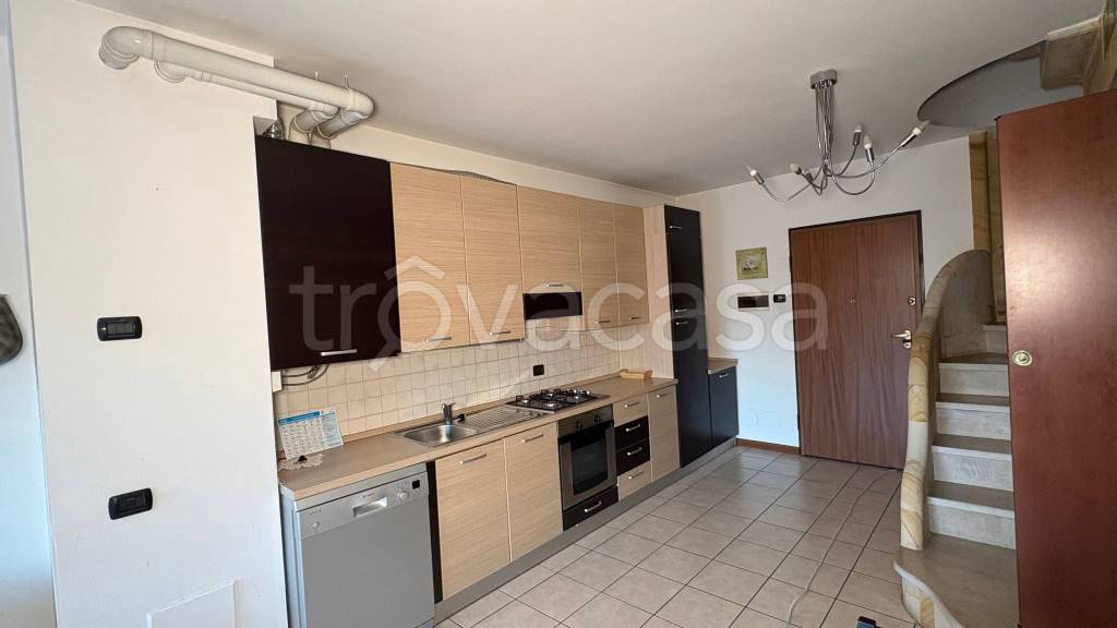 appartamento in affitto a Grassobbio