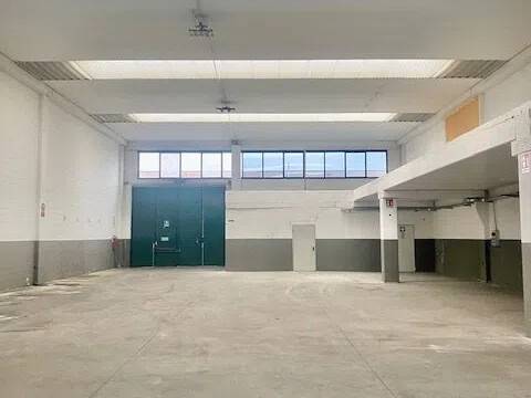 locale commerciale in affitto a Grassobbio