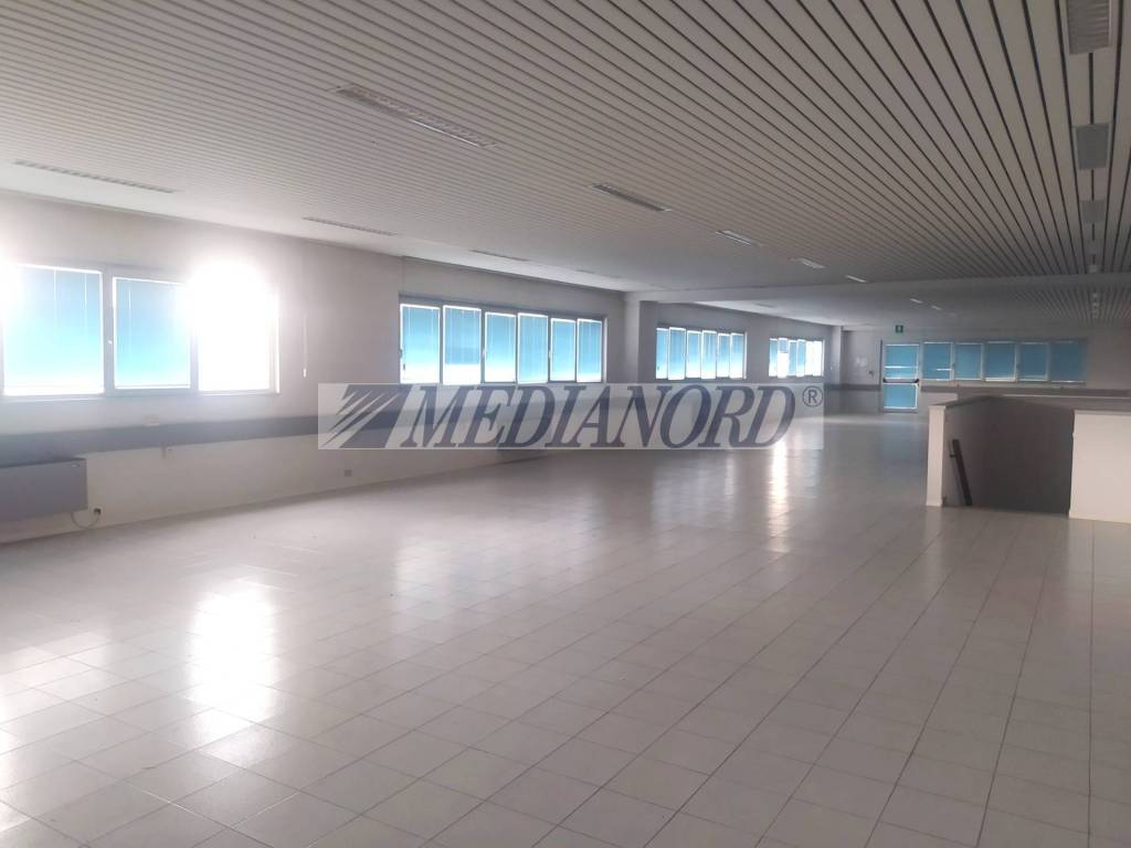 capannone in affitto a Grassobbio