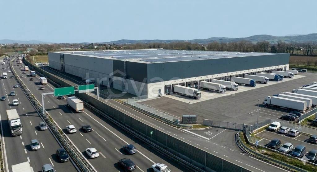 locale commerciale in affitto a Grassobbio