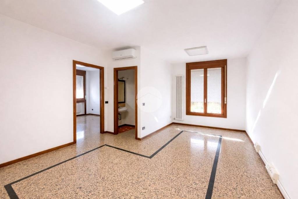 ufficio in affitto a Grassobbio