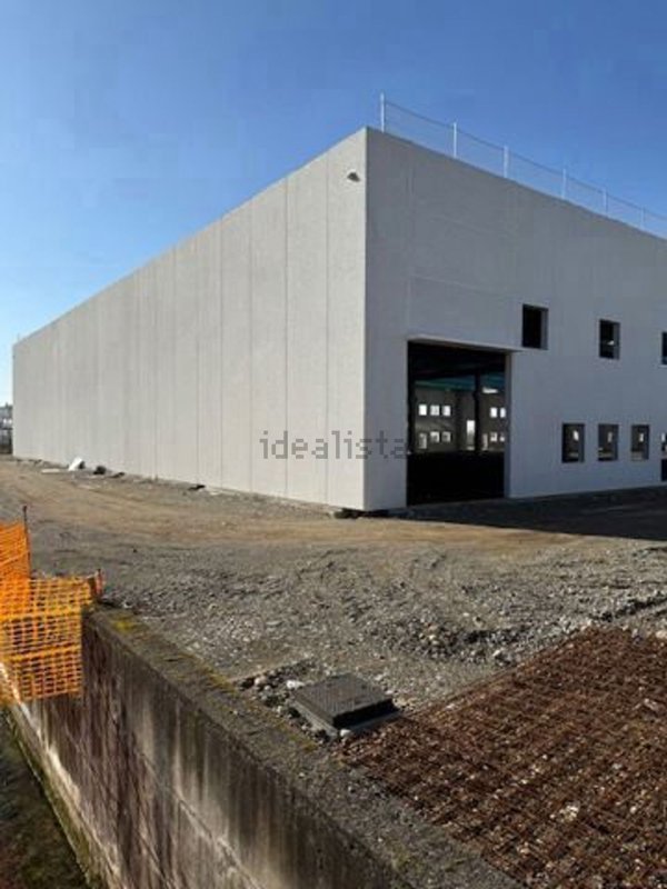 capannone in affitto a Grumello del Monte