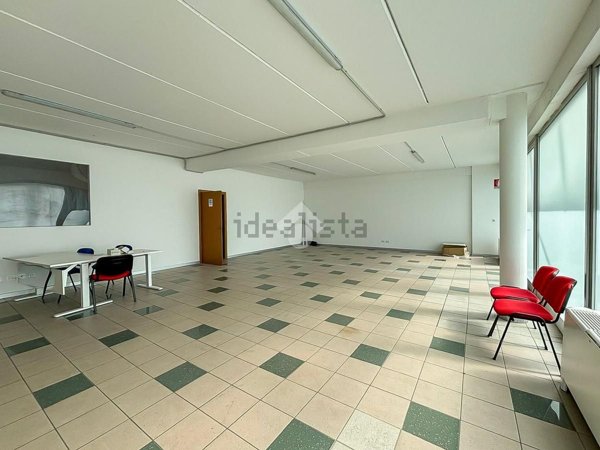 ufficio in affitto a Lallio