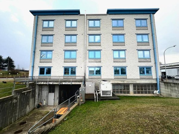 locale commerciale in affitto ad Alpignano