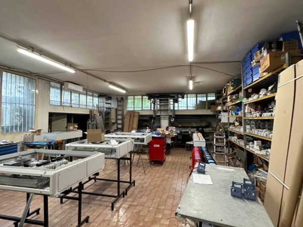 locale commerciale in affitto ad Alpignano