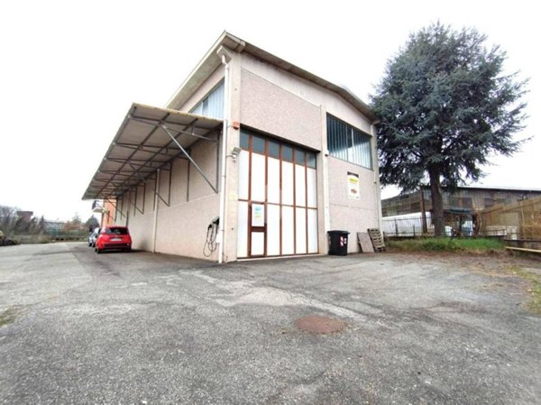 locale commerciale in affitto ad Alpignano