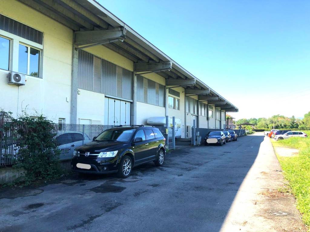 locale commerciale in affitto ad Alpignano
