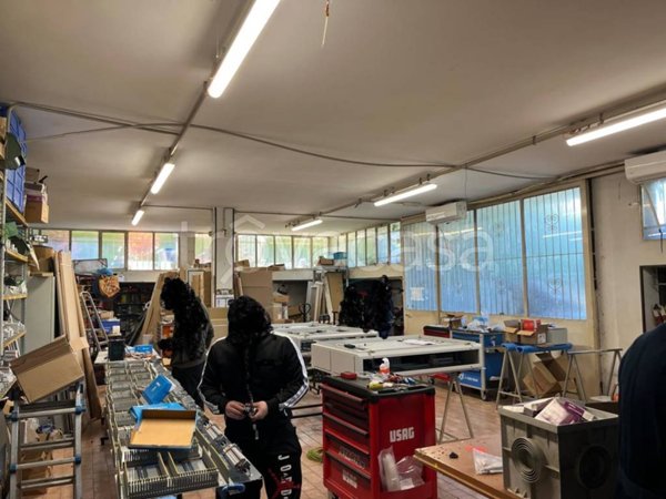 locale commerciale in affitto ad Alpignano