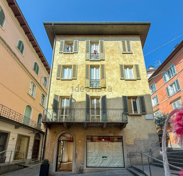 locale commerciale in affitto a Lovere