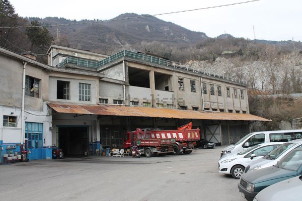 locale di sgombero in affitto a Lovere