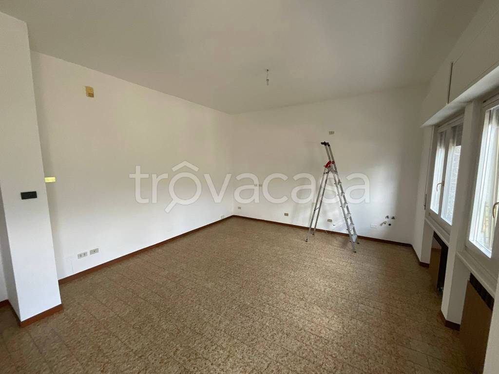 appartamento in affitto a Lovere