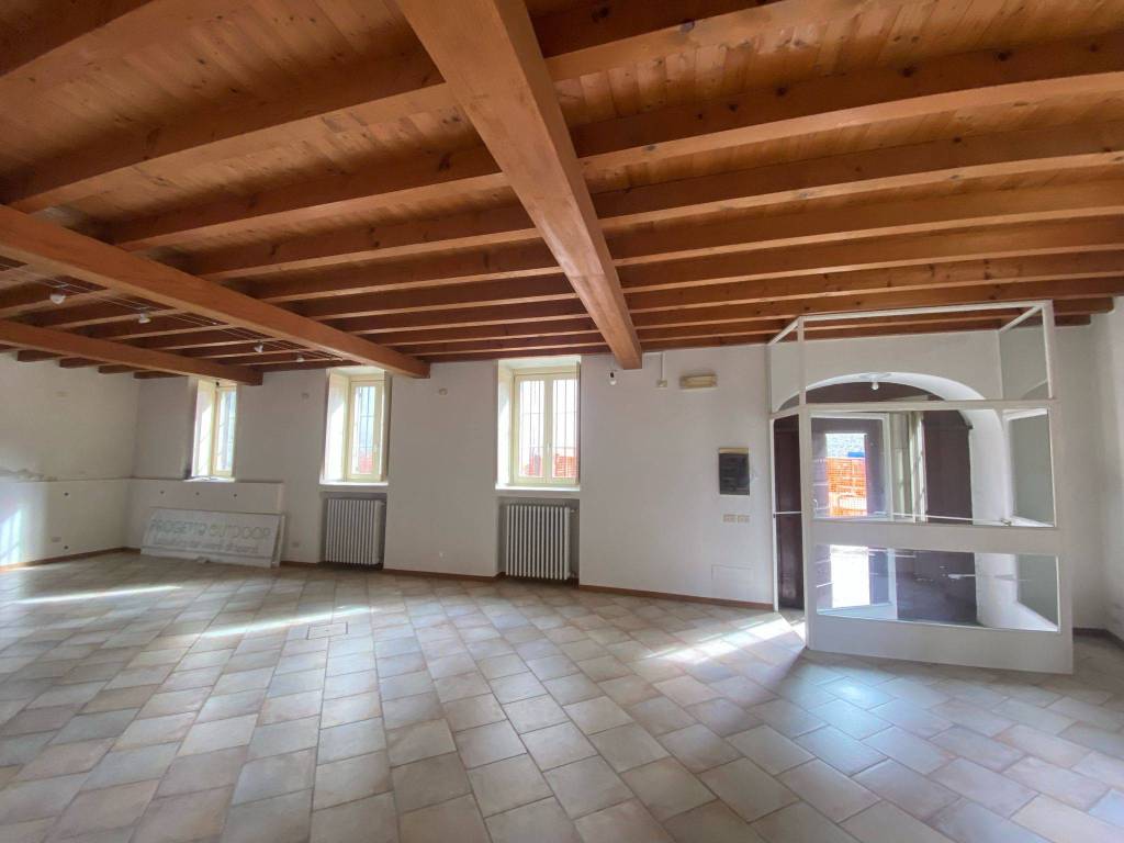 negozio in affitto a Mapello