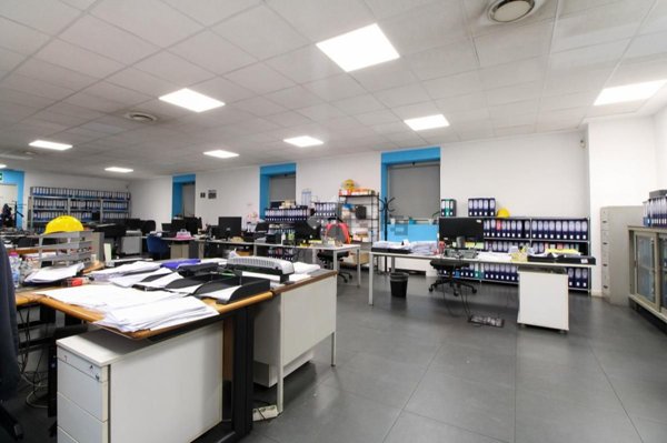 capannone in affitto a Mapello