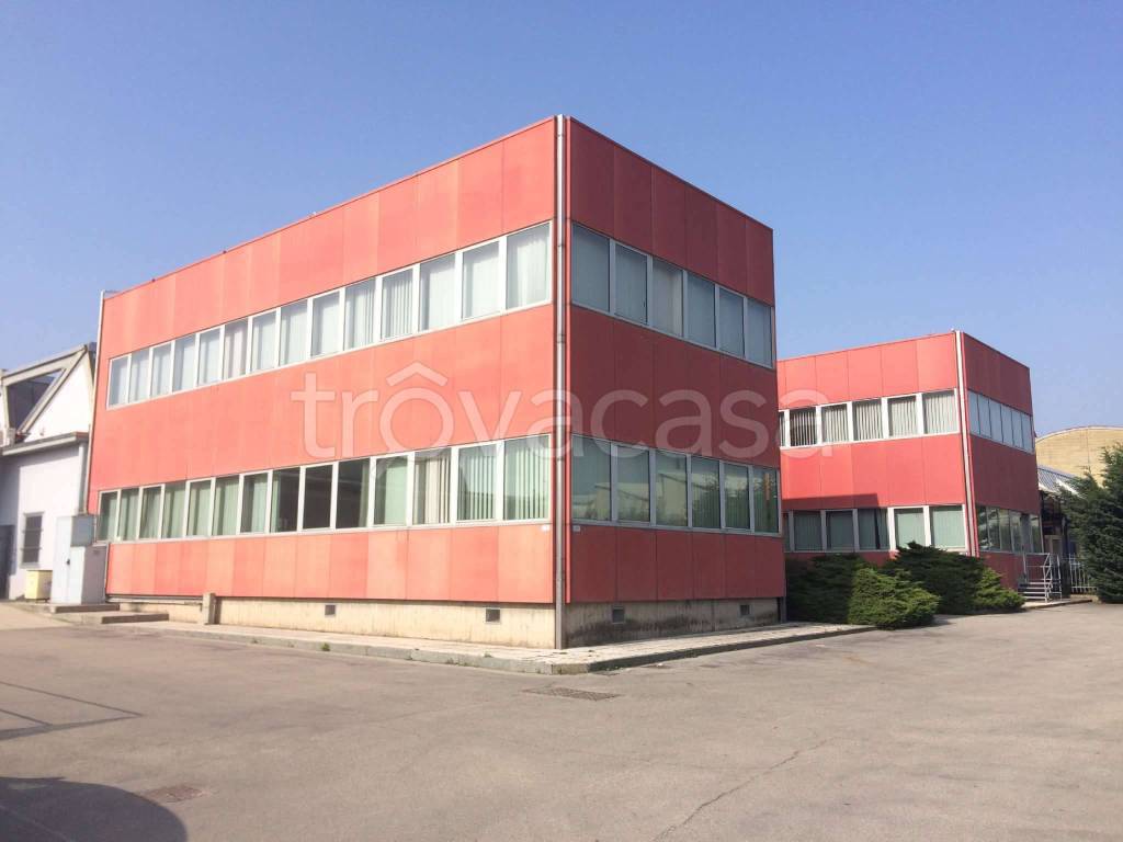 ufficio in affitto ad Andezeno
