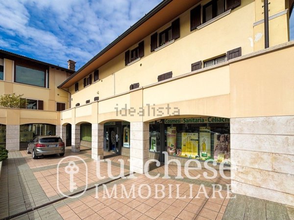 locale commerciale in affitto a Nembro