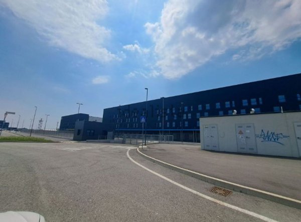 locale di sgombero in affitto ad Orio al Serio