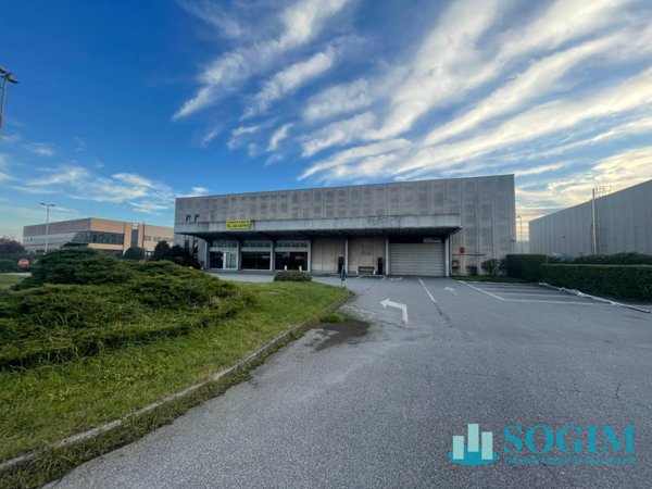 capannone in affitto ad Orio al Serio