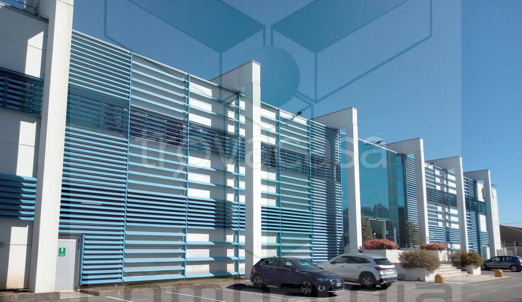 ufficio in affitto ad Osio Sopra