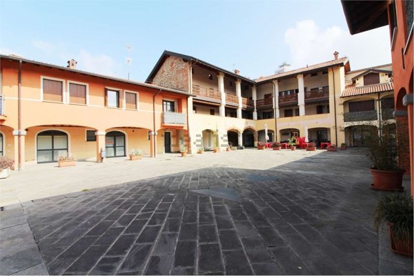 ufficio in affitto ad Osio Sopra