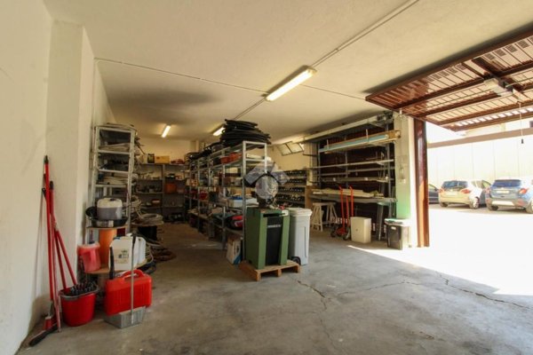 locale di sgombero in affitto ad Osio Sotto