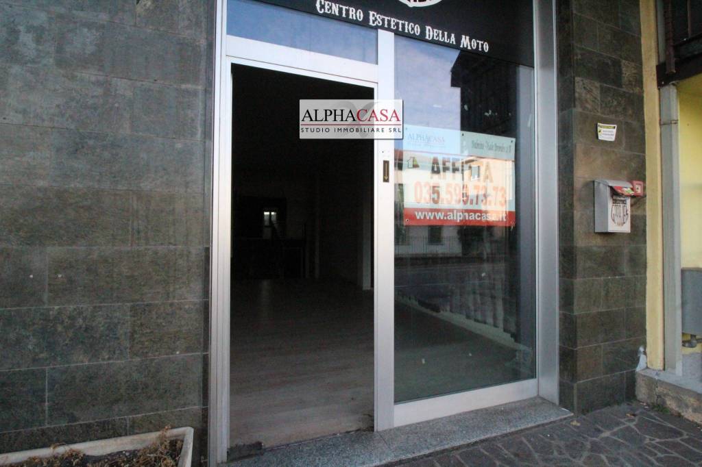 negozio in affitto ad Osio Sotto