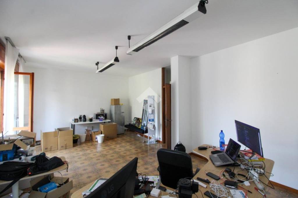 ufficio in affitto ad Osio Sotto