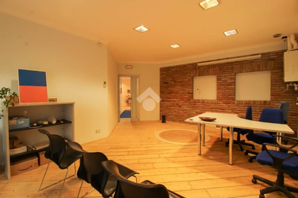 ufficio in affitto ad Osio Sotto