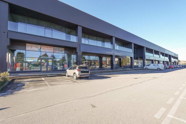 locale commerciale in affitto ad Osio Sotto