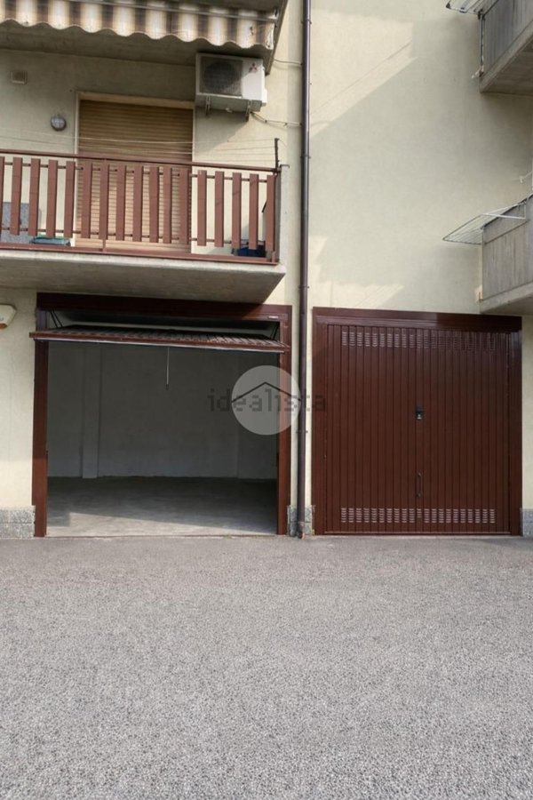 locale di sgombero in affitto ad Osio Sotto