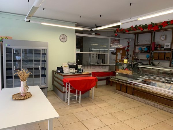 negozio in affitto ad Osio Sotto
