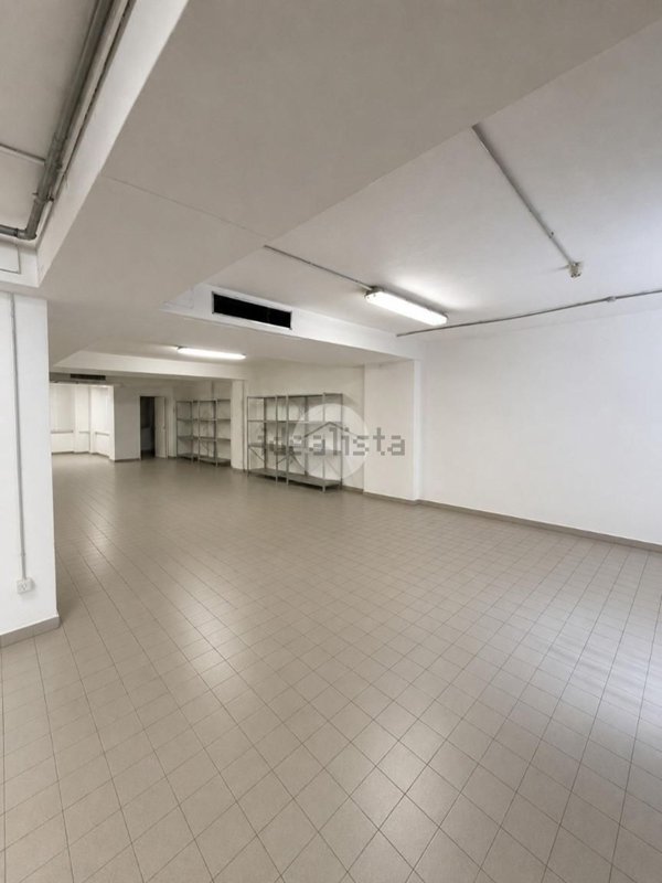 locale di sgombero in affitto ad Osio Sotto