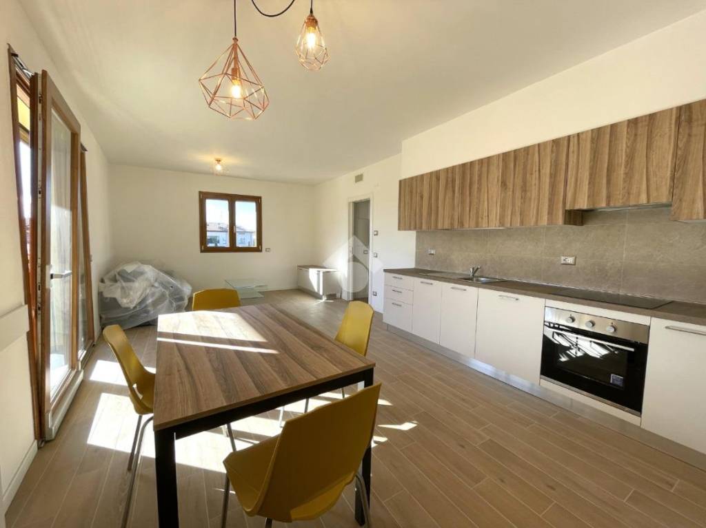 appartamento in affitto a Paladina in zona Sombreno