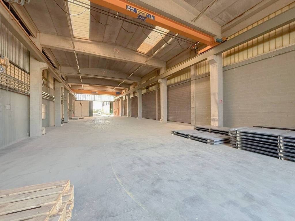 locale commerciale in affitto a Palosco