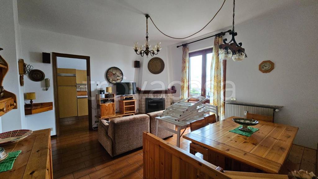 appartamento in affitto a Parre