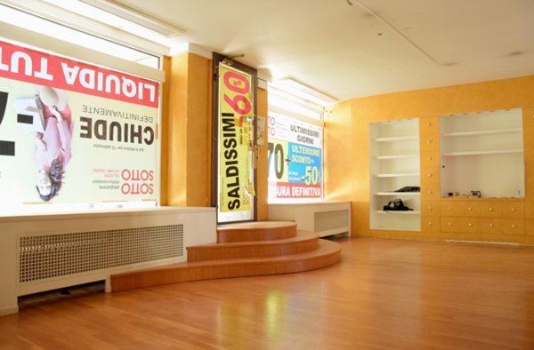 locale commerciale in affitto a Ponte San Pietro