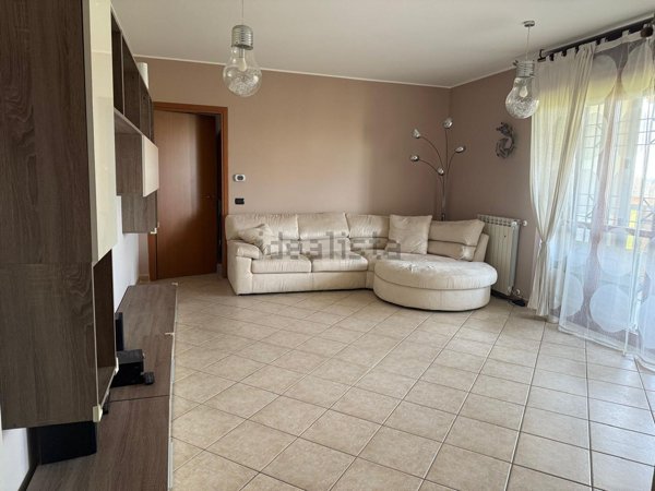 appartamento in affitto a Ponte San Pietro in zona Locate