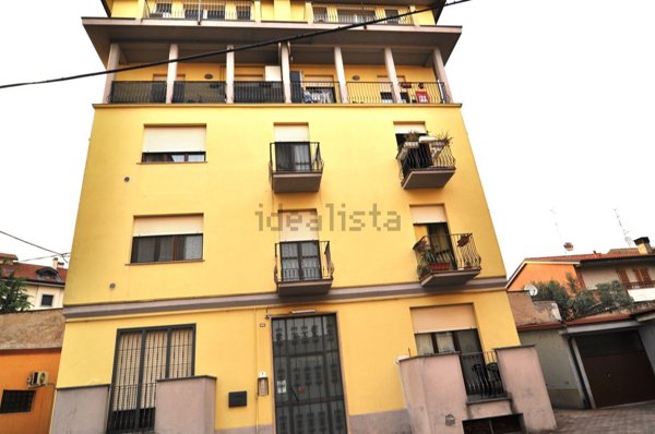 appartamento in affitto a Ponte San Pietro in zona Locate