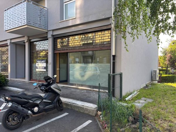 negozio in affitto a Ponte San Pietro