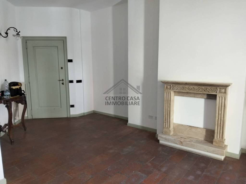 appartamento in affitto a Pradalunga