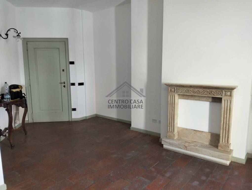 appartamento in affitto a Pradalunga