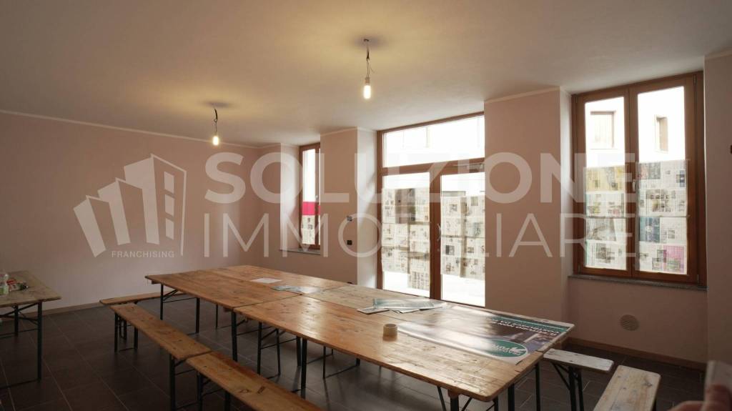 negozio in affitto a Pradalunga