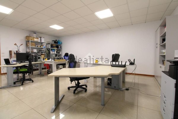 ufficio in affitto a Presezzo
