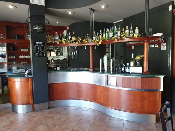 negozio in affitto a Presezzo