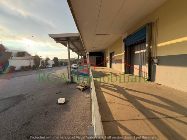 capannone in affitto a Presezzo