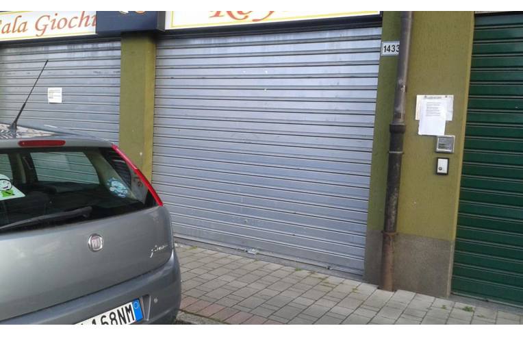locale commerciale in affitto a Presezzo