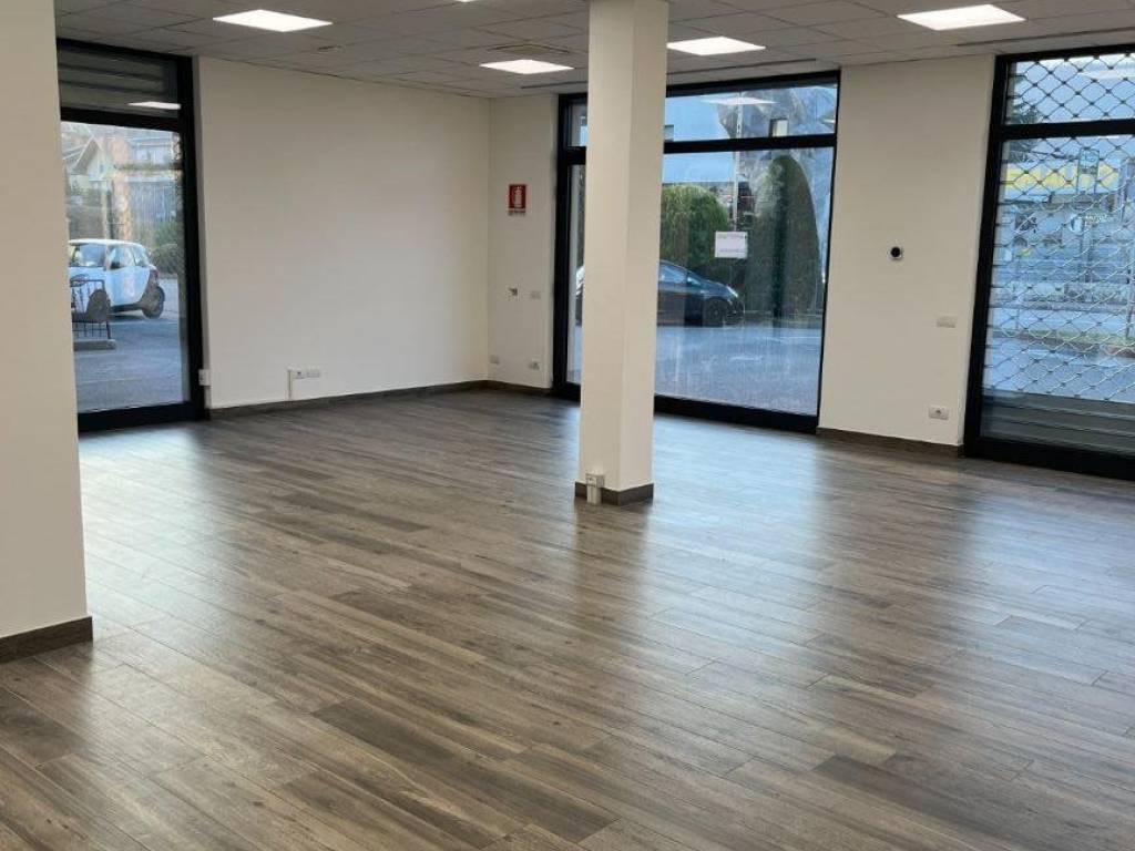 negozio in affitto a Ranica