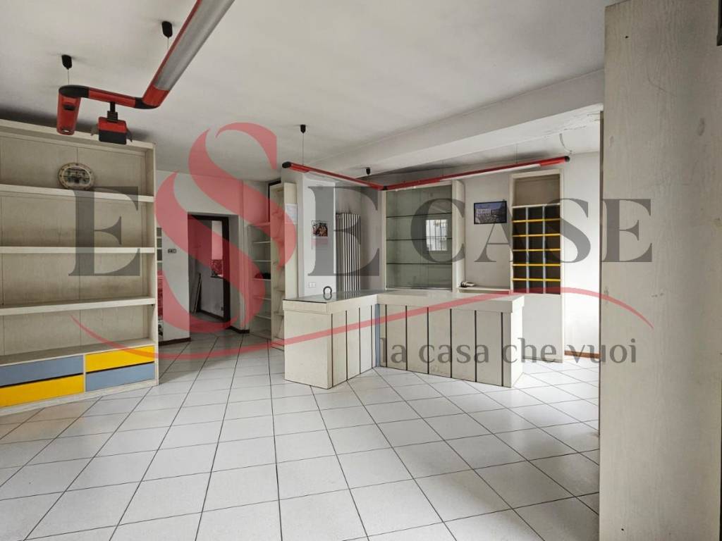 negozio in affitto a Ranica