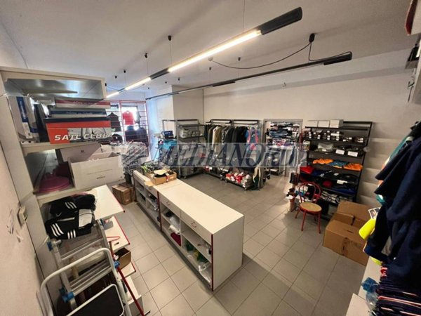 negozio in affitto a Ranica